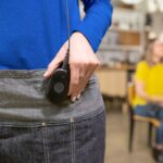 Portofoon-Motorola-CLPe-aan-kleding