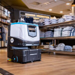 Kledingzaak Winkel Cobi 18 Schoonmaakrobot Autonome Schrobzuiger